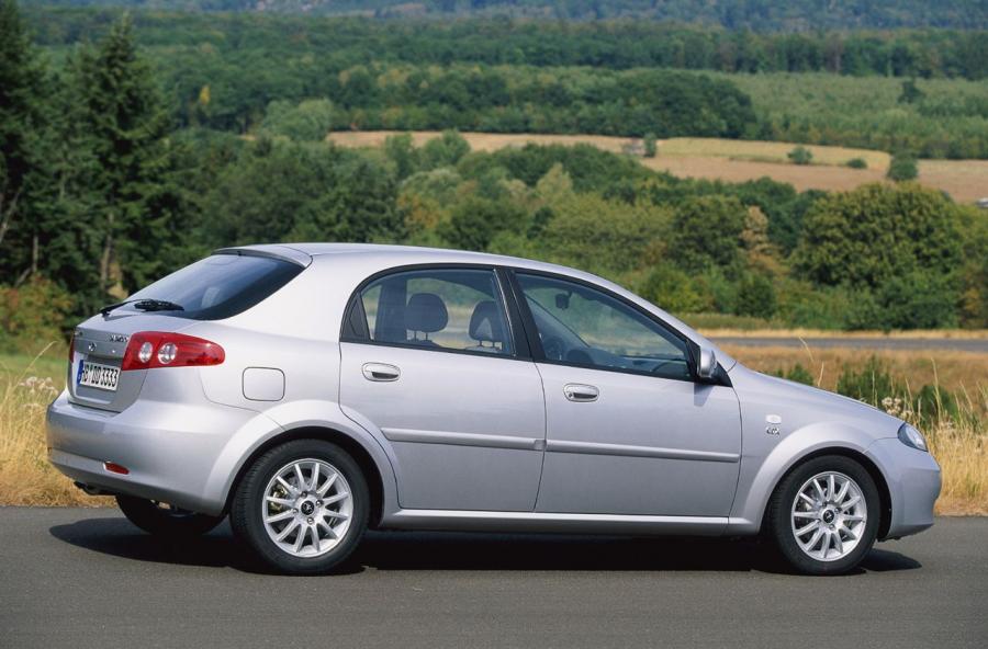  Daewoo Lacetti CDX 2004 года  (WW) (фото 13 из 26)